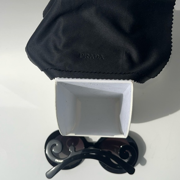 Authentic Prada Round Sunglasses ~ Catwalk SPR27NS - Picture 12 of 16